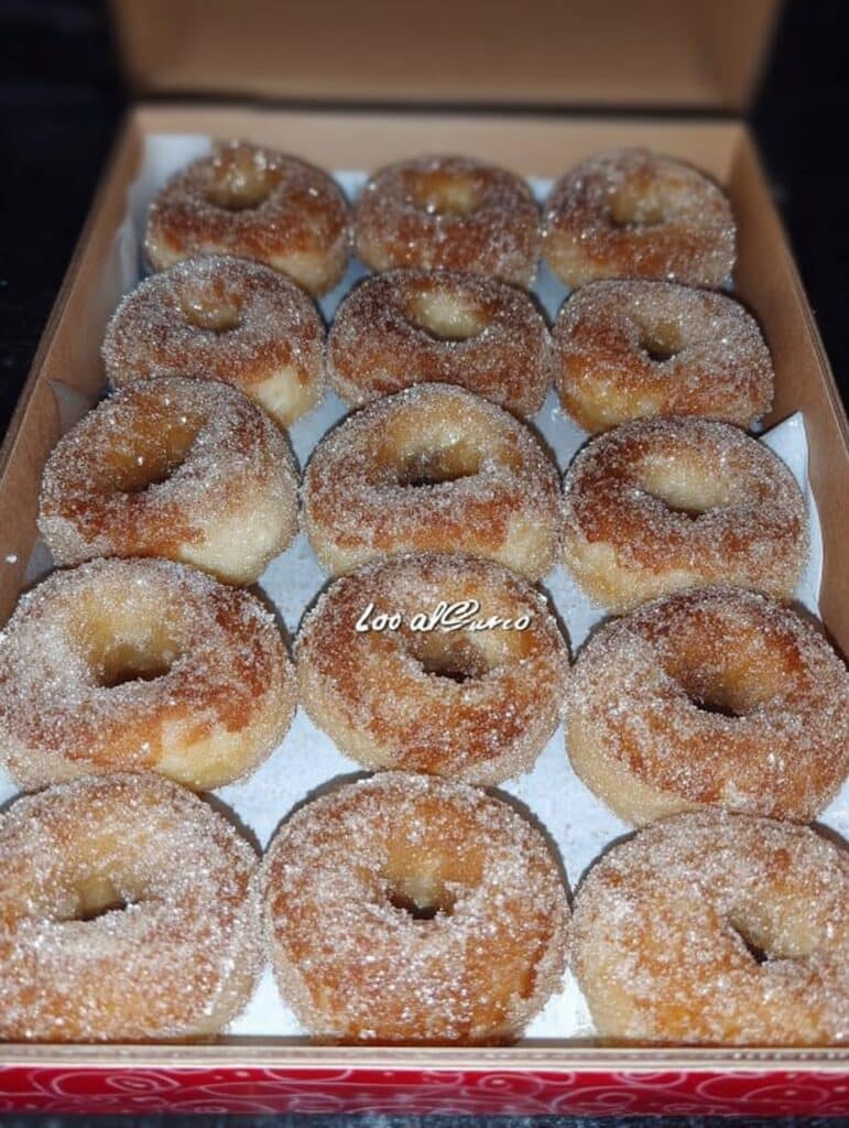 "Rollitos de moscatel caseros, receta fácil y deliciosa horneada con vino dulce"